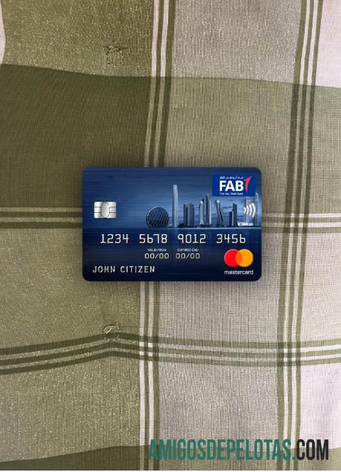 Primeira Frente Photolook do Mastercard do Banco Abu Dhabi dos Emirados Árabes Unidos amostra